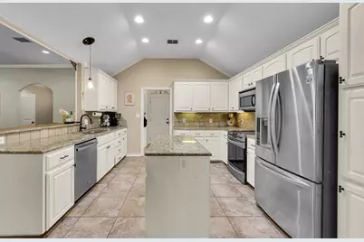 10516 T Bury, Waco, TX 76708 - Photo 9