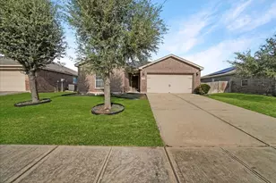 12916 Kingsgate Dr, Rhome, TX 76078 - Photo 3