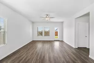 2001 Pine Stone Ln, Forney, TX 75126 - Photo 9