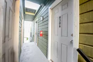 9815 Walnut St, Dallas, TX 75243 - Photo 15