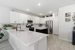 2316 Neches St, Granbury, TX 76048 - Photo 5