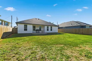 2316 Neches St, Granbury, TX 76048 - Photo 29