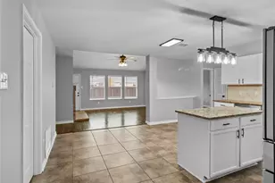 2925 Nautilus Dr, Lancaster, TX 75146 - Photo 9