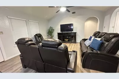 13731 Biggs Street, Dallas, TX 75253 - Photo 5