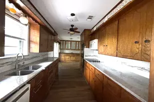 150 Lazy Way, Fairfield, TX 75840 - Photo 3