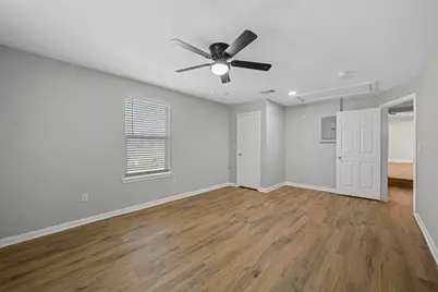 516 N Burdette Avenue, Sherman, TX 75090 - Photo 13