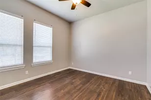 619 Buckalew St, Dallas, TX 75208 - Photo 15