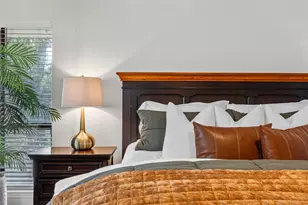 5704 Silver Lake Cir, Waco, TX 76710 - Photo 5