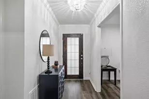 5704 Silver Lake Cir, Waco, TX 76710 - Photo 7