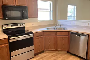 8911 Valley River Dr, Fort Worth, TX 76244 - Photo 3