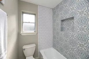 2130 Lemart St, Grand Prairie, TX 75051 - Photo 15