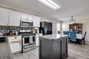 6425 Meadow Way Ln, Fort Worth, TX 76179 - Photo 7