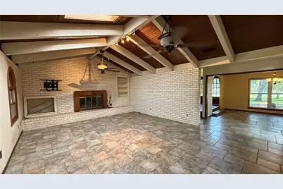 3309 Hollow Creek Road, Arlington, TX 76001 - Photo 11