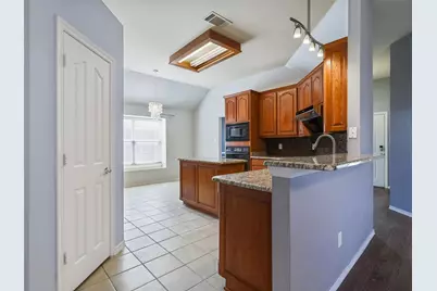 5628 Rock Canyon Road, The Colony, TX 75056 - Photo 9