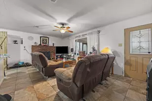 123 Post Oak Dr, Whitney, TX 76692 - Photo 5