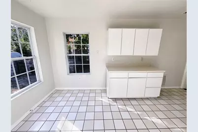 1718 Mountain Lake Road, Dallas, TX 75224 - Photo 5