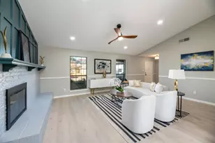 3620 Windsong Ln, Bedford, TX 76021 - Photo 5