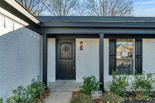 3620 Windsong Ln, Bedford, TX 76021 - Photo 3