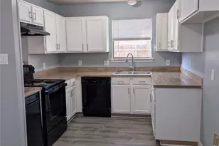 205 Ironbark Dr, Arlington, TX 76018 - Photo 5