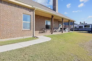 5520 Littlefield Dr, Dish, TX 76247 - Photo 17