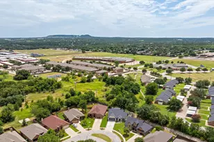 1401 Lauren Ln, Granbury, TX 76048 - Photo 39