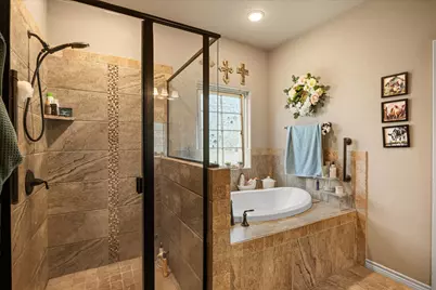 1401 Lauren Lane, Granbury, TX 76048 - Photo 25