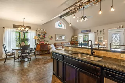 1401 Lauren Lane, Granbury, TX 76048 - Photo 19