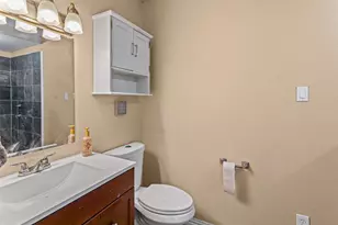 1429 W Torrey St, Granbury, TX 76048 - Photo 17