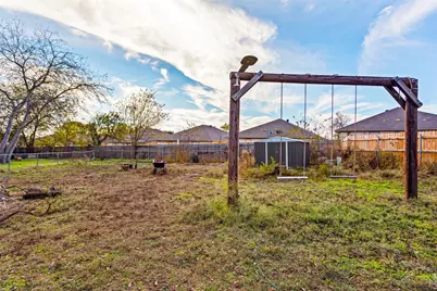 1429 W Torrey Street, Granbury, TX 76048 - Photo 3