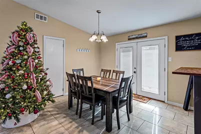 1429 W Torrey Street, Granbury, TX 76048 - Photo 9