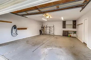 528 Hambrick Rd, Dallas, TX 75218 - Photo 17