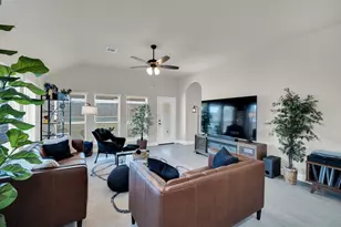 208 Claywood Dr, Glenn Heights, TX 75154 - Photo 7