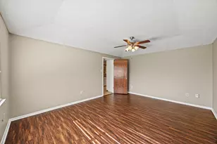 7258 Brentwood Stair Rd, Fort Worth, TX 76112 - Photo 19