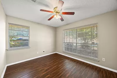 7258 Brentwood Stair Road, Fort Worth, TX 76112 - Photo 17