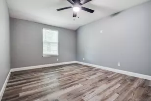 4111 Robert L Parish Sr. Ave, Dallas, TX 75210 - Photo 3