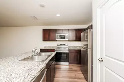 1720 E 10th Avenue, Corsicana, TX 75110 - Photo 9