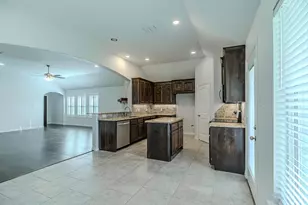 101 Elk Cv, Stephenville, TX 76401 - Photo 11