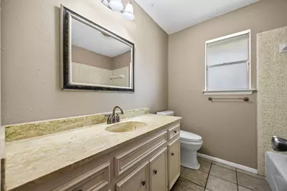 7258 Brentwood Stair Road, Fort Worth, TX 76112 - Photo 17