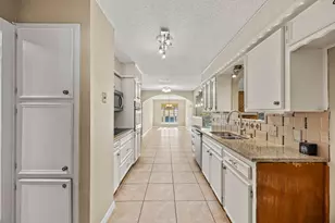 7258 Brentwood Stair Rd, Fort Worth, TX 76112 - Photo 5