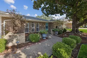 816 Donna Dr, Hurst, TX 76053 - Photo 31