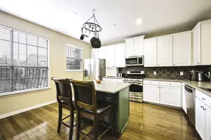 2544 Jacobson Dr, Lewisville, TX 75067 - Photo 3