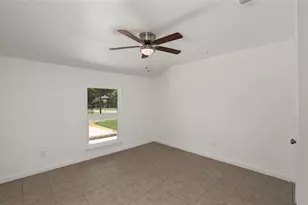 316 W 7th St, Mt Pleasant, TX 75455 - Photo 5