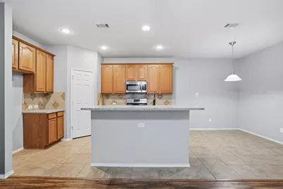 1425 Ravenwood Drive, Mansfield, TX 76063 - Photo 19