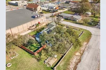 112 S Evans Street, Boyd, TX 76023 - Photo 35