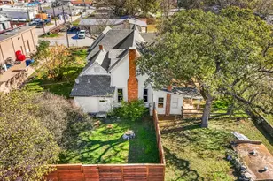 112 S Evans St, Boyd, TX 76023 - Photo 31