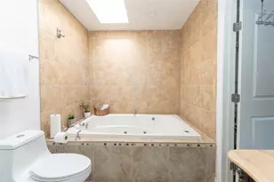 11850 High Valley Dr, Dallas, TX 75234 - Photo 17