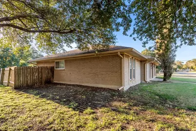 1812 Trinity Drive, Waco, TX 76710 - Photo 17