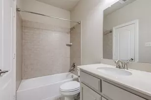 4405 Dexter Ln, Carrollton, TX 75010 - Photo 19