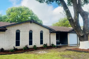 103 N Summit St, Red Oak, TX 75154 - Photo 3