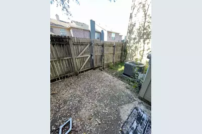 3815 Brandon Park Drive, Garland, TX 75044 - Photo 13